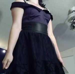 Hot topic prom dress size Medium